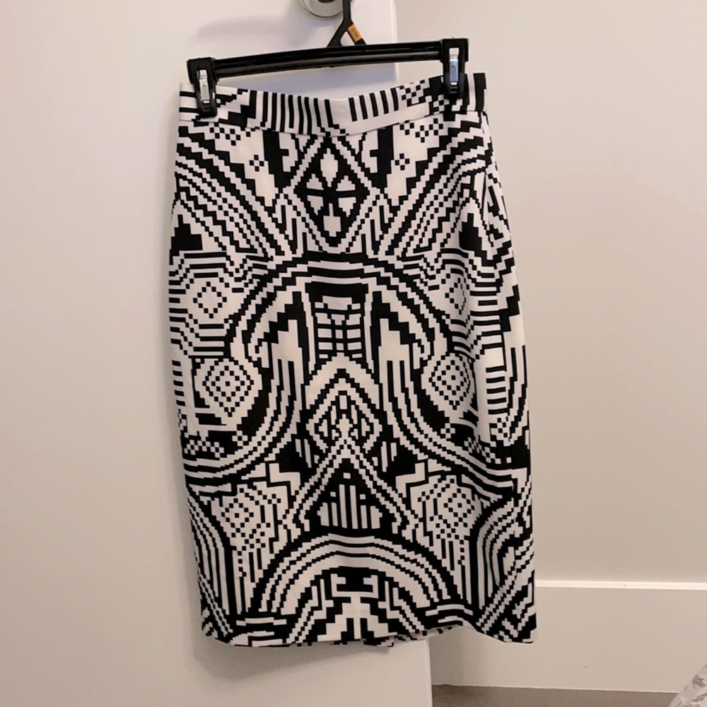 Banana Republic Geo Print Pencil Skirt